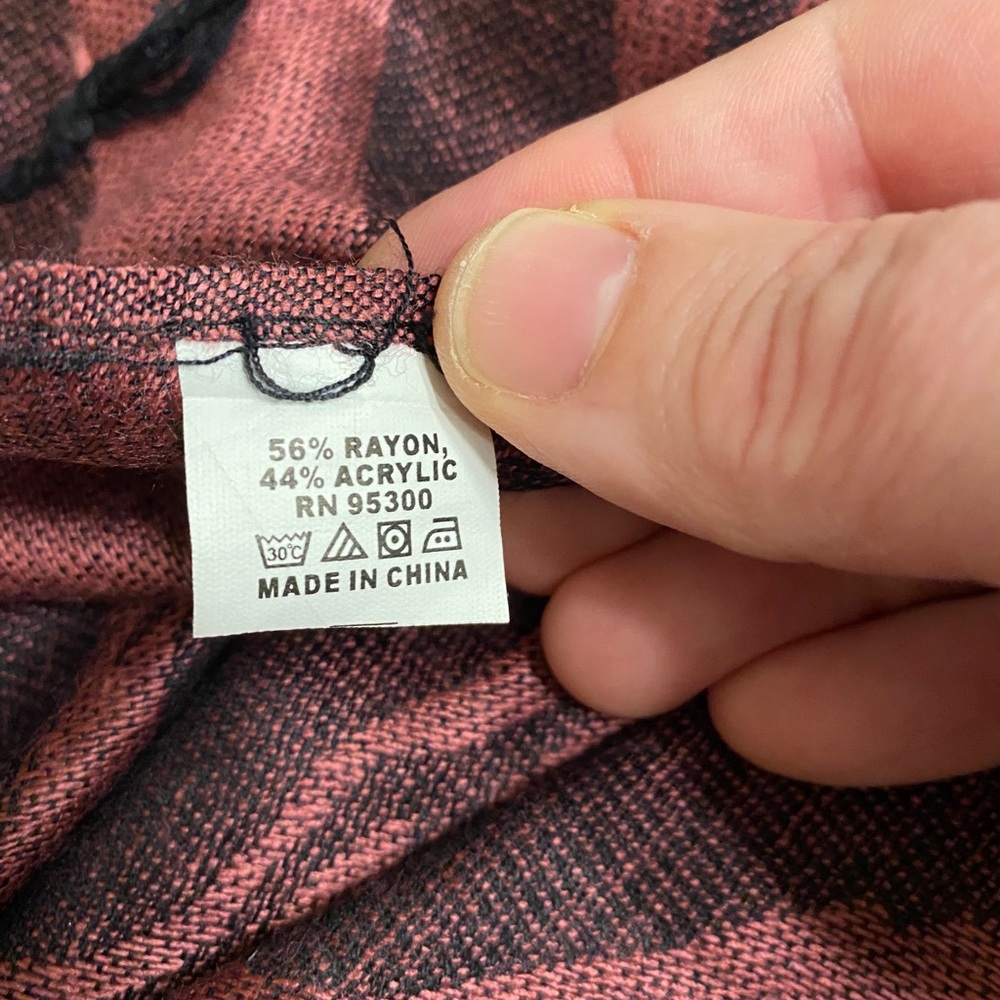 Subtle Floral Pattern Scarf/Wrap - Picture 4 of 4